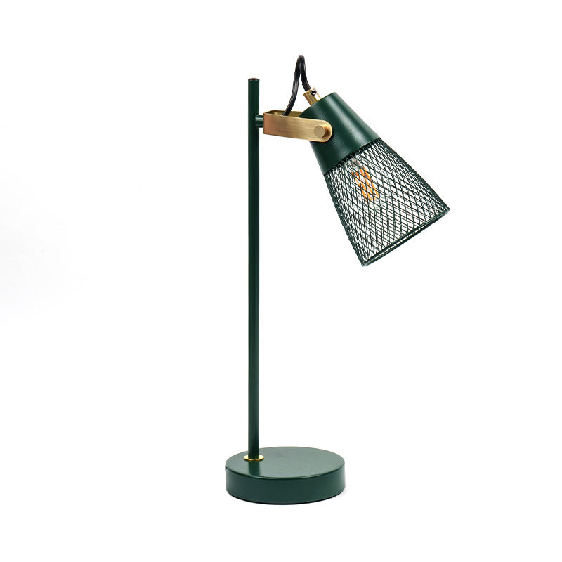 হোটেল বেডরুমের ধাতব ফাঁকা আয়রন টেবিল ল্যাম্প