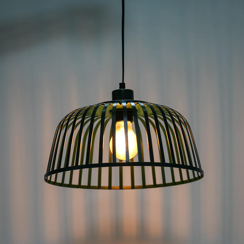 ভিনটেজ আয়রন ঝাড়বাতি